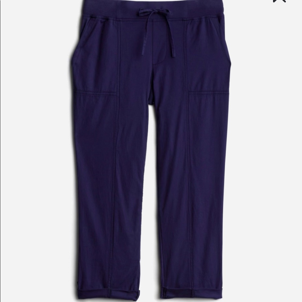 Market & Spruce Brandy button cuff drawstring Capri